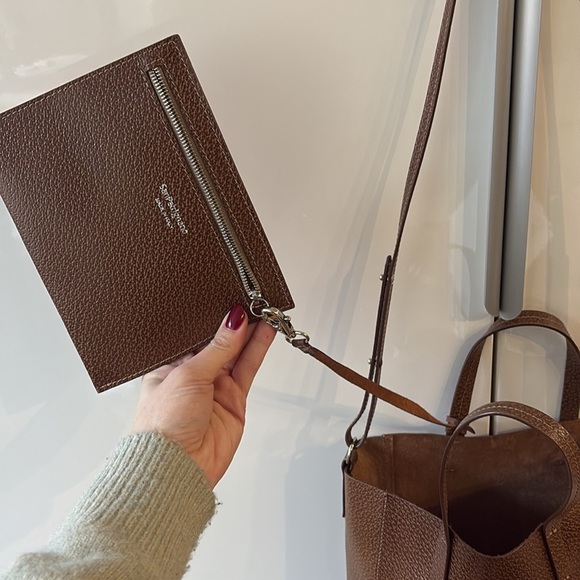 Authentic pebble leather made in Italy purse - Picture 3 of 3